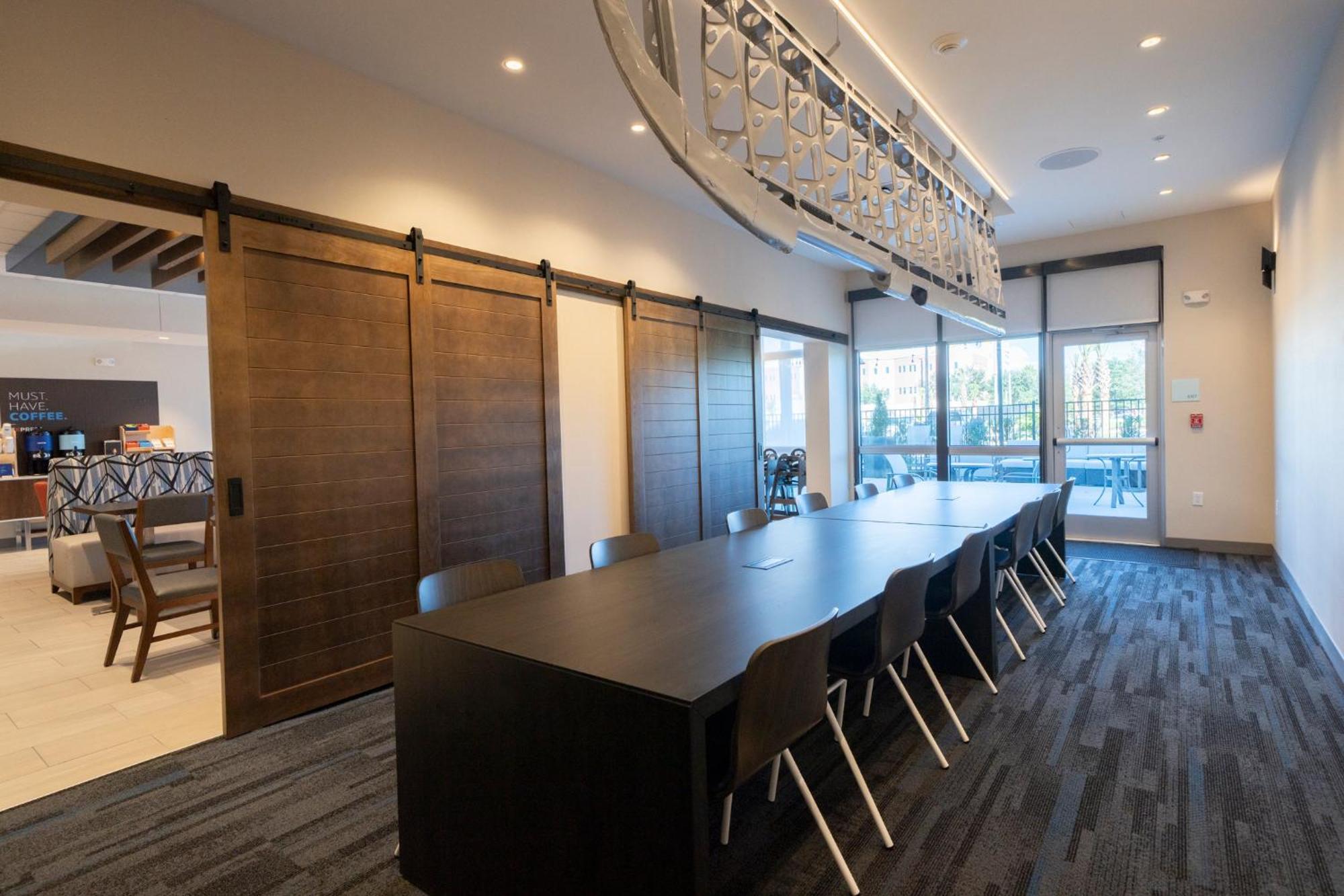 Holiday Inn Express & Suites Fort Walton Beach - Eglin Area By Ihg Buitenkant foto